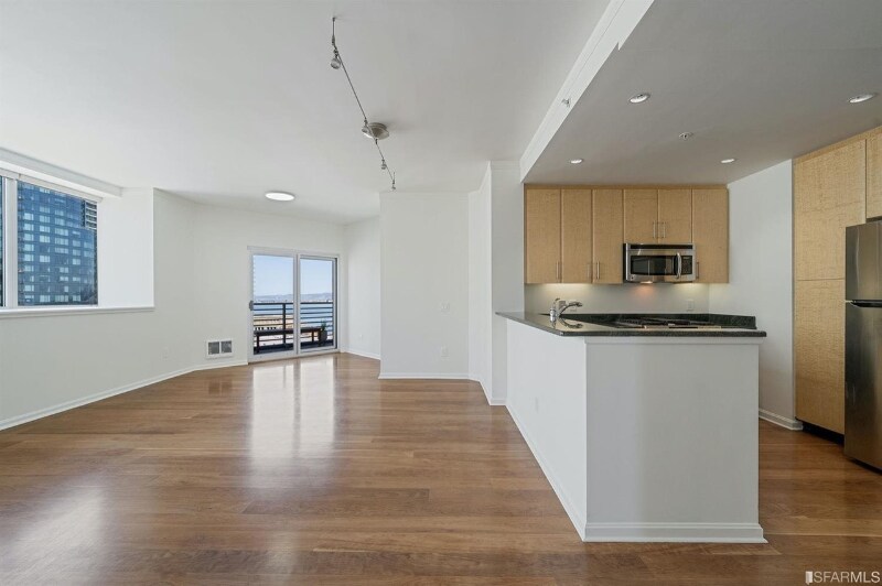 Building Photo - 400 Beale St
