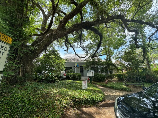 Primary Photo - ADORABLE DUPLEX IN DOWNTOWN OCEAN SPRINGS