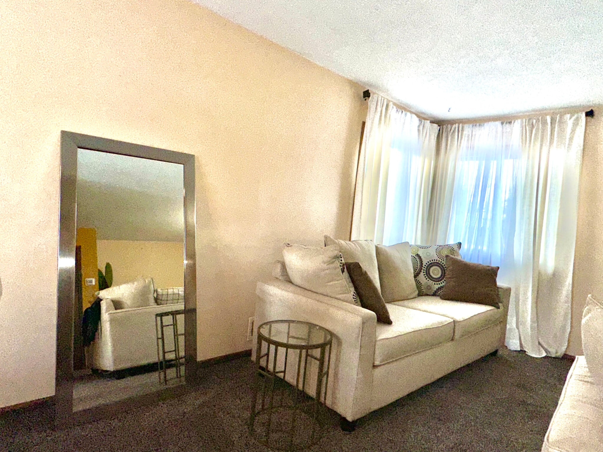 Living Room - 8236 Douglas Cir N
