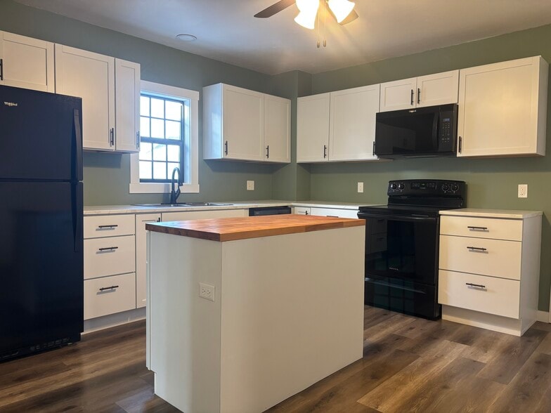 Building Photo - 1216 Hamilton St