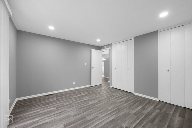 Building Photo - 115 Millbrook Ln