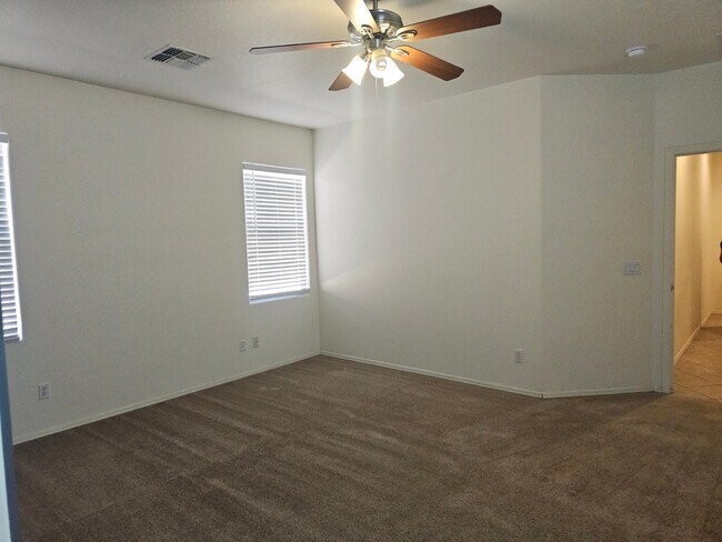 Building Photo - 18515 W Caribbean Ln
