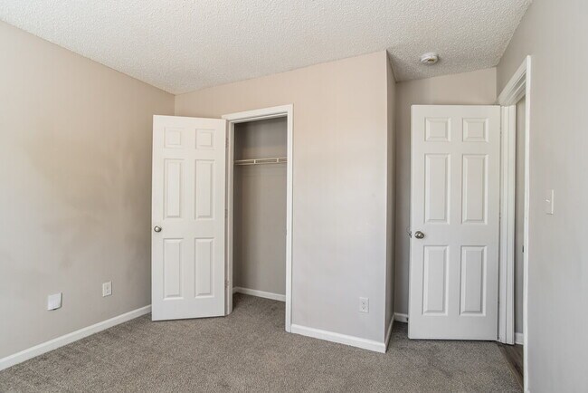 Building Photo - 1715 Harte Cir