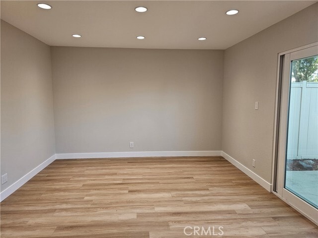 Building Photo - 4068 Av. Sevilla