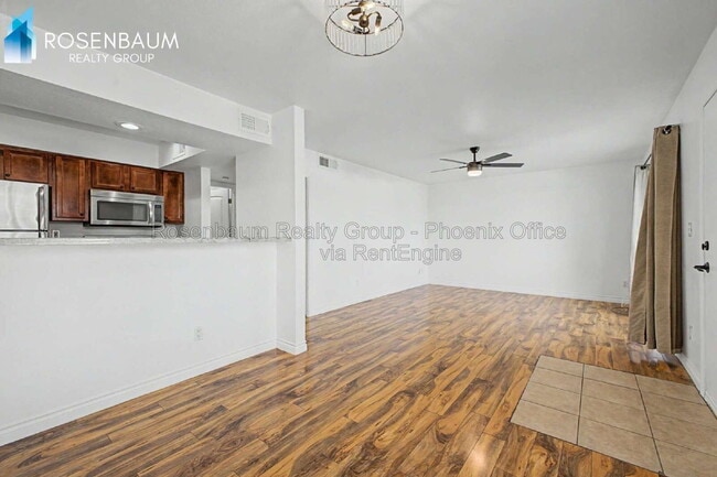 Building Photo - 5135 N 10th St