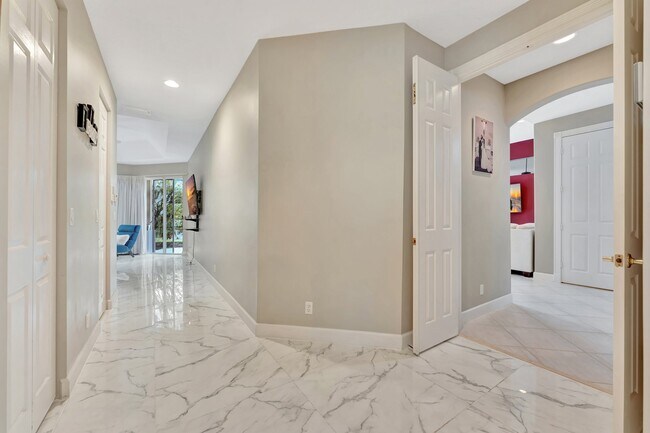 Building Photo - 546 NW 118th Terrace