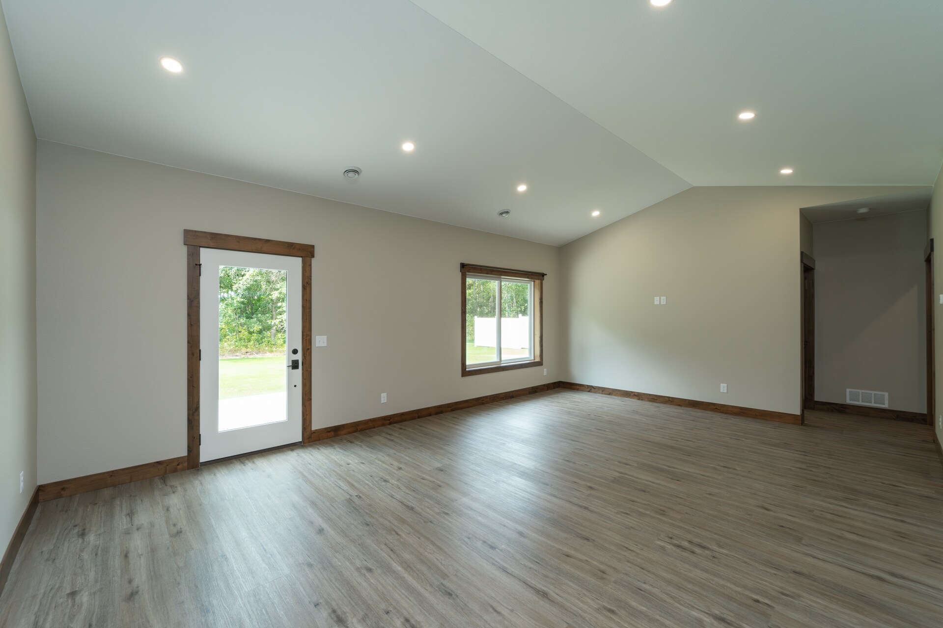 Building Photo - 11533 Forestview Dr S