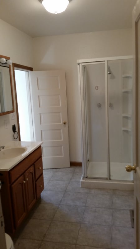 Building Photo - 423 3rd St W