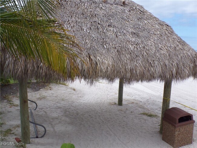 Building Photo - 7500 Estero Blvd