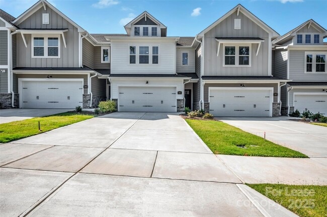 Primary Photo - 153 Halite Ln