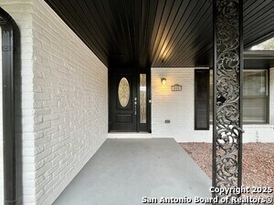 Building Photo - 814 Finale Ct