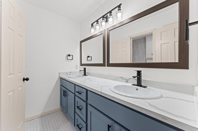 Building Photo - 20618 Prince Creek Dr