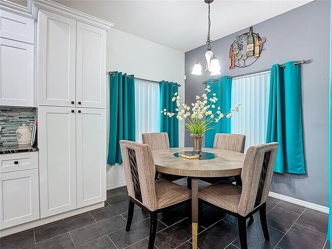 Building Photo - 4608 Cumbrian Lakes Dr