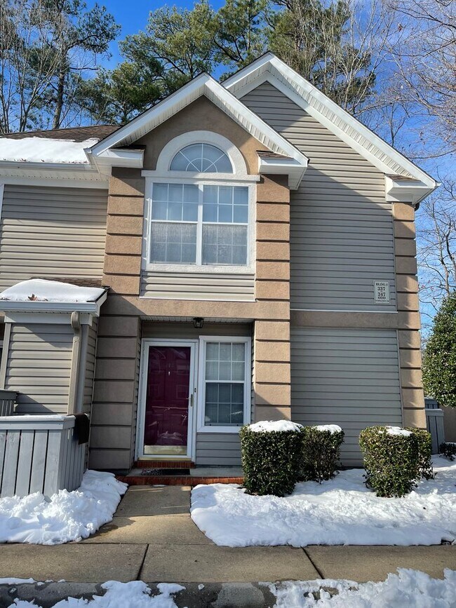 Building Photo - 343 Chesapeake Square Unit 4 (Wimbledon Chase) Chesapeake 23320