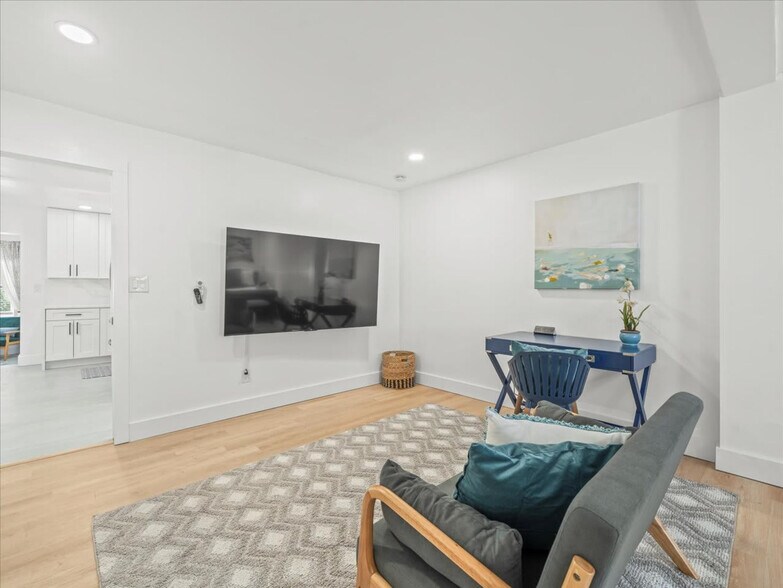 Building Photo - 3811 River Grove Ct