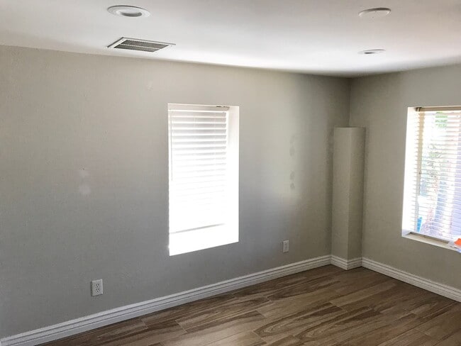 Building Photo - Charming 1 bedroom 1 bathroom