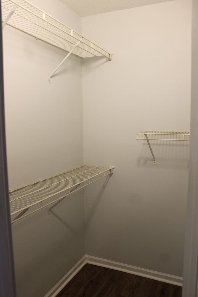 Building Photo - Plantation Point - 1st Floor, 2 Bedrooms