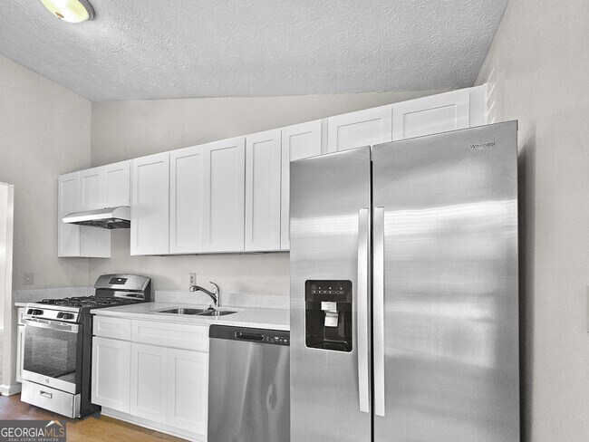 Building Photo - 4254 Catalpa Park