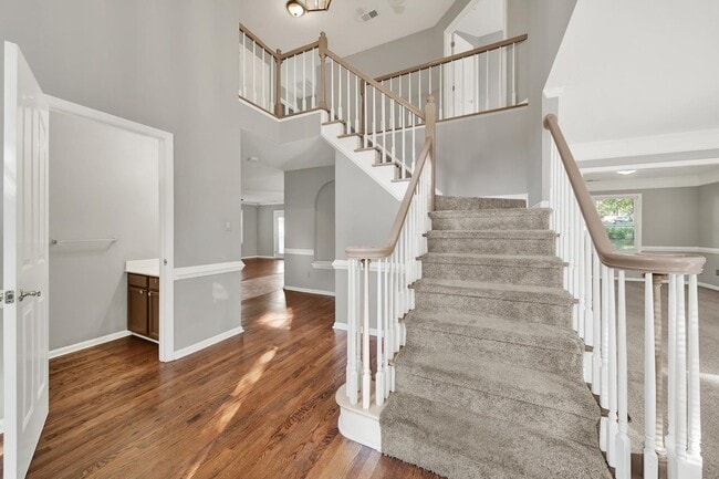Building Photo - Charming home in South Charlotte