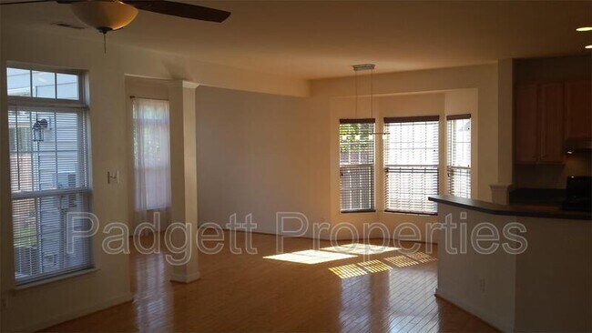 Building Photo - 4321 Meredith Creek Dr