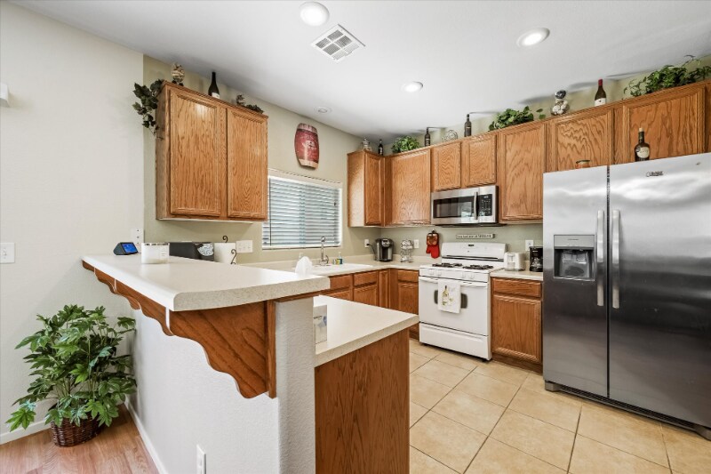 Building Photo - 10389 Calypso Cave St