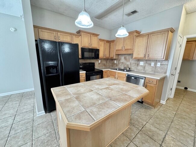 Building Photo - 12240 Longleaf Oak Trail