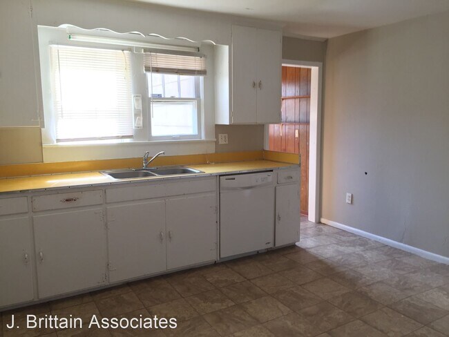 Building Photo - 3 br, 1 bath House - 401 Williamson Avenue