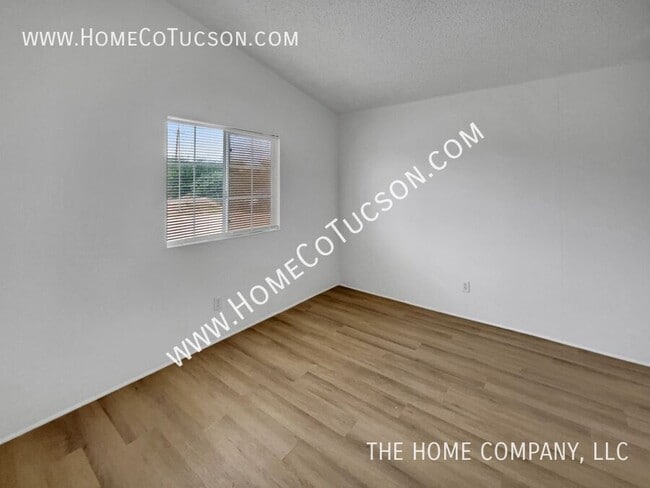 Building Photo - 1591 W Patton St