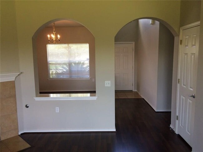 Building Photo - 10933 Reliance Creek Dr