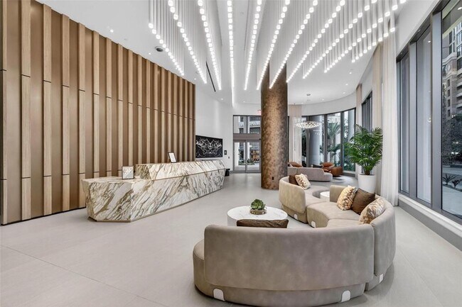 Building Photo - 275 1st Ave S