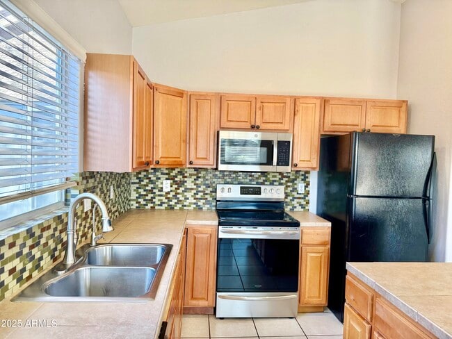 Building Photo - 4747 E Desert Wind Dr.