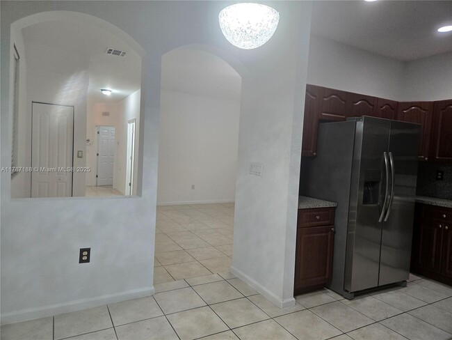 Building Photo - 21205 NW 14th Pl