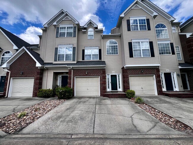 Primary Photo - Charming Lakefront Townhome
