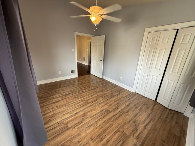 Building Photo - 860 Church St