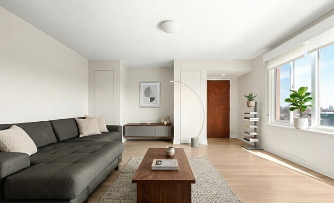 Building Photo - 280 Harvard St