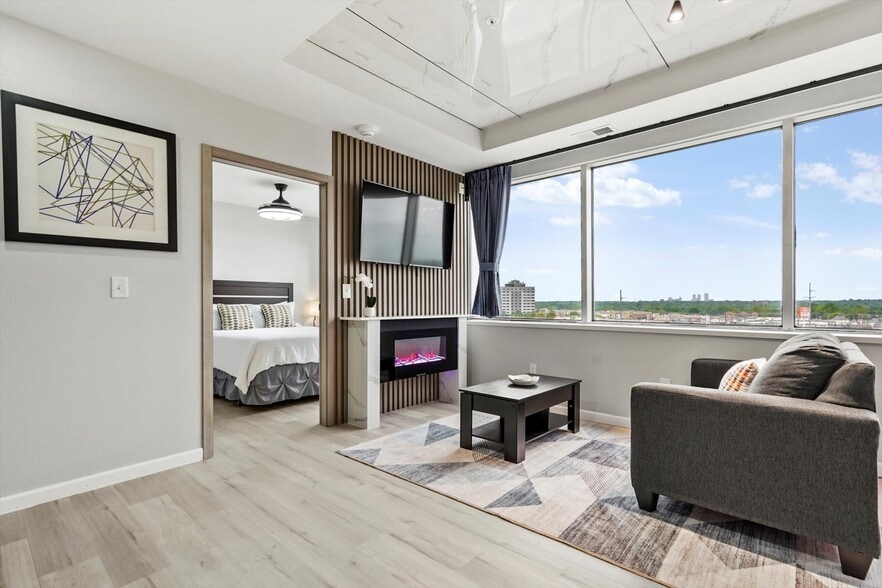 2BR, 2BA - 728SF - Reese Tower Apartments