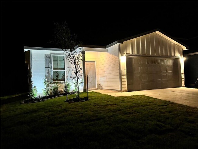 Building Photo - 417 Sand Cherry