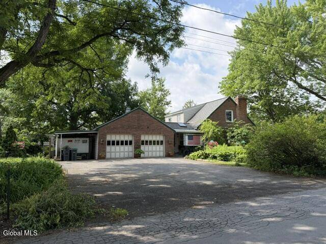 Building Photo - 1366 Helderberg Ave