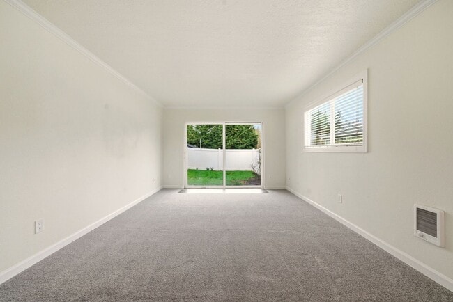 Building Photo - 1922 NW 143rd Ave