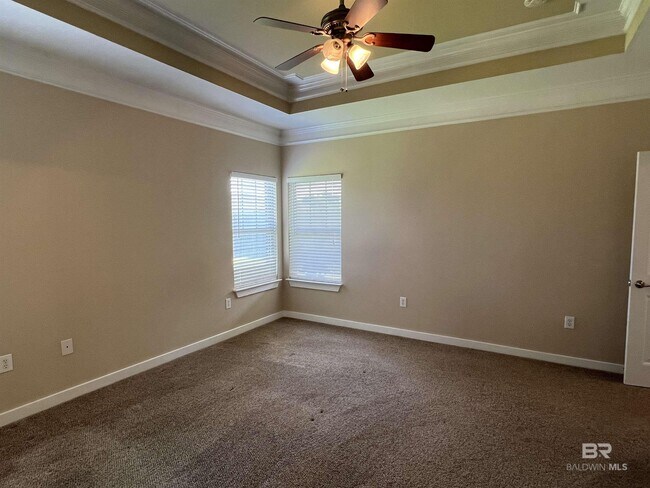 Building Photo - 1065 Crown Walk Dr