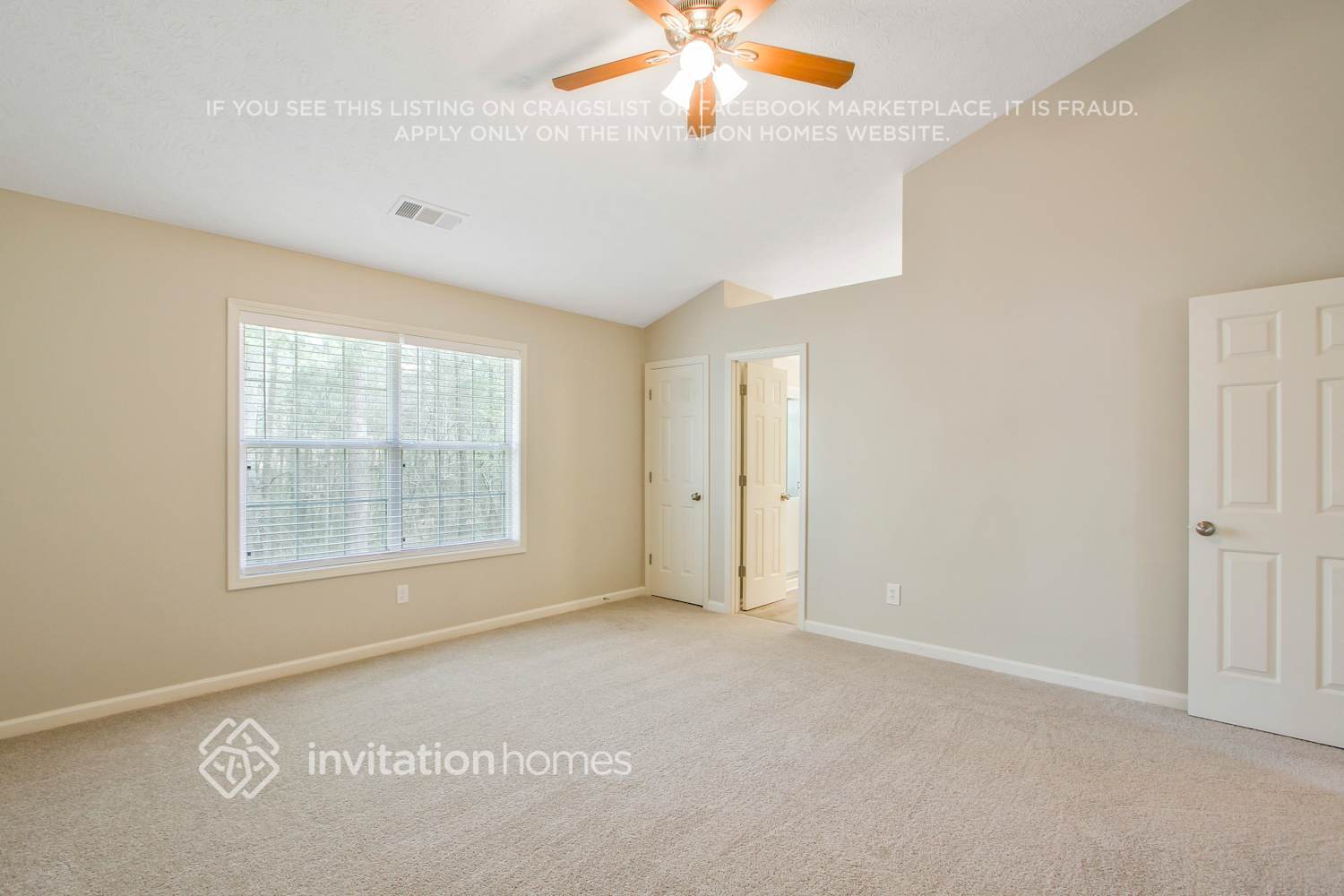 Building Photo - 3272 Summit Glen Dr