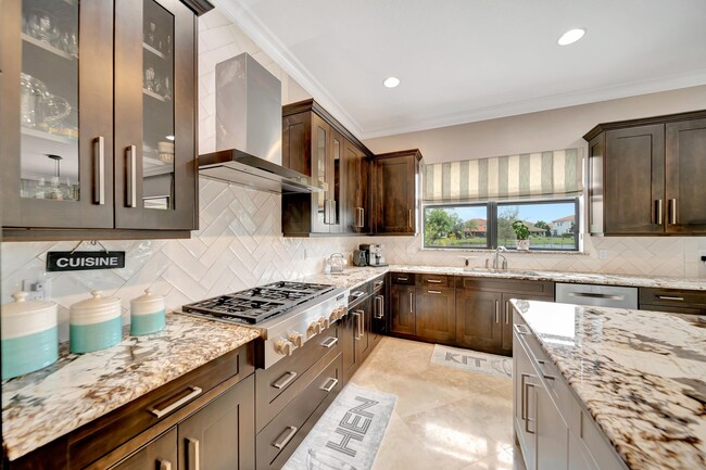 Building Photo - 10302 Sweet Bay Manor