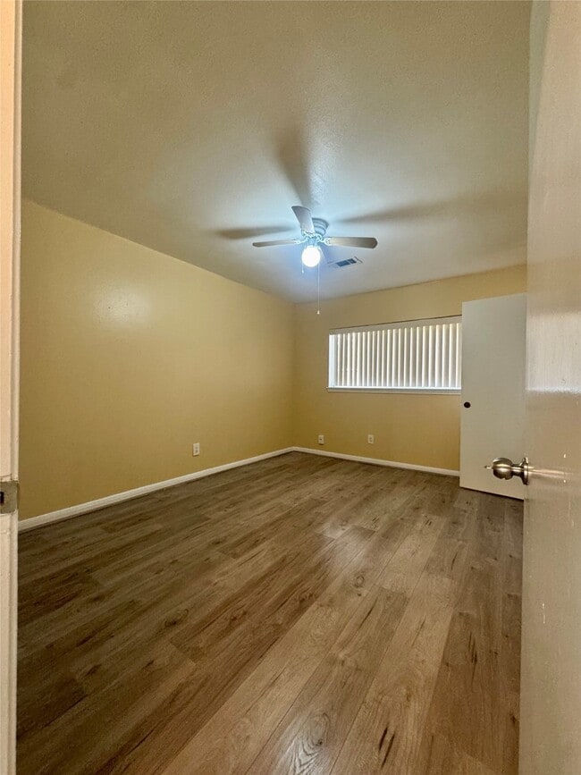 Building Photo - 8418 Hazen St