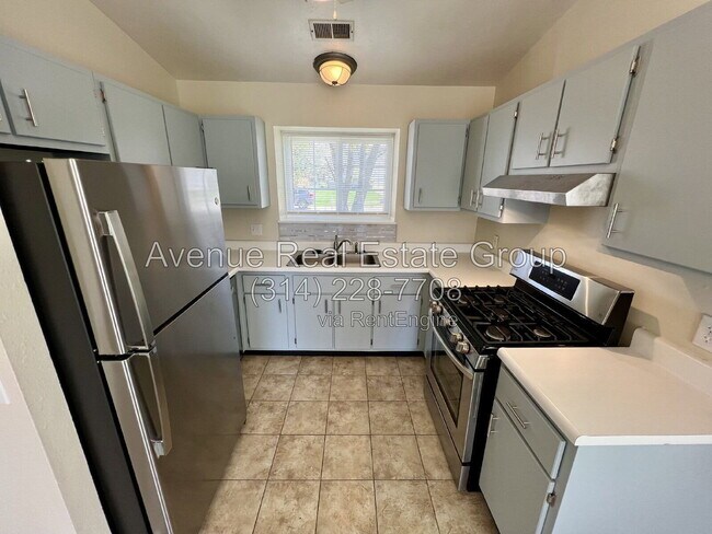 Building Photo - 1131 Whitegate Ct