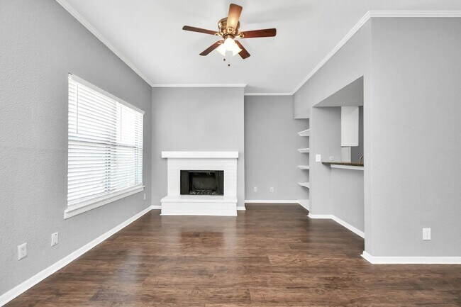 Building Photo - Beautiful 1 Bedroom 1 Bathroom  Available