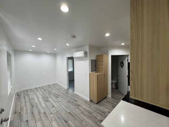 Building Photo - 14660 Gault St
