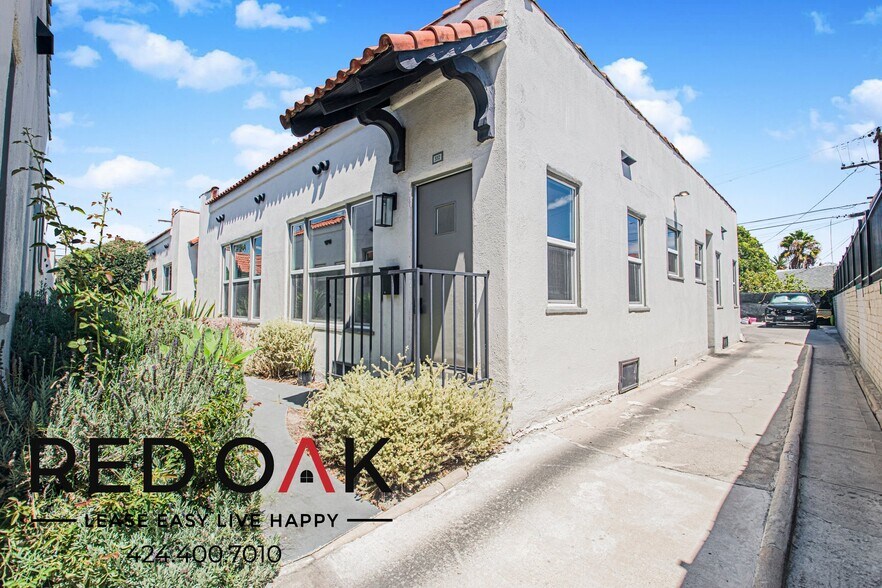 Building Photo - 328 N Kingsley Dr