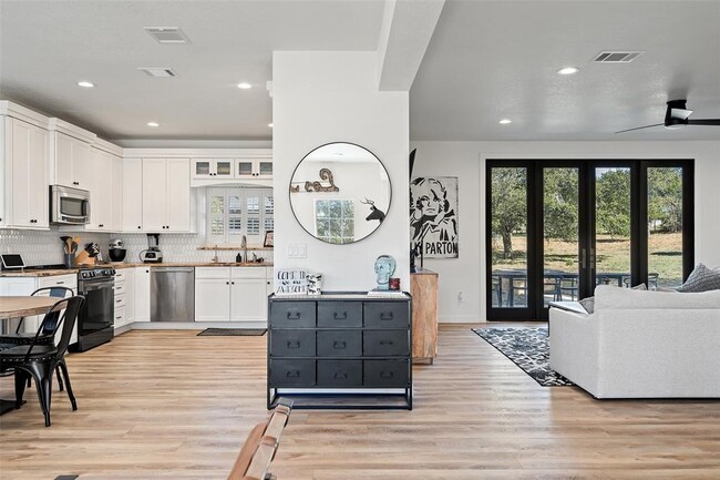 Building Photo - 310 Saddle Blanket Dr