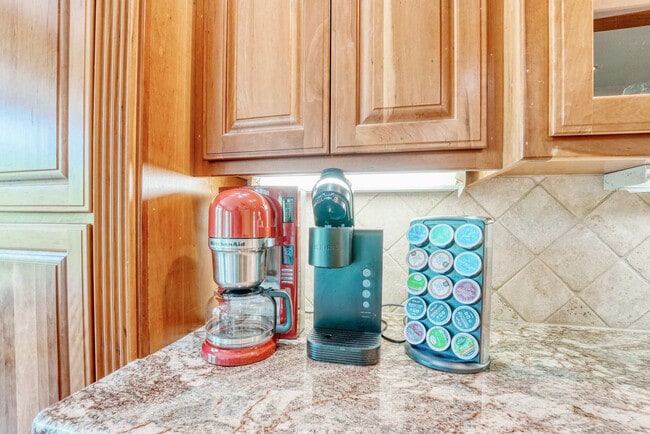 Building Photo - 16 Cheviot Ln