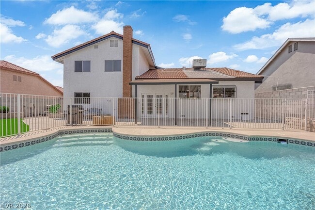 Building Photo - 6320 Peppermill Dr